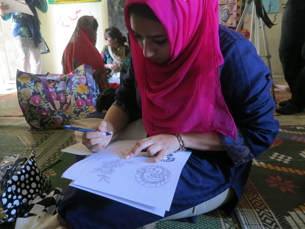 02 Students share new creative patterns for embroidery